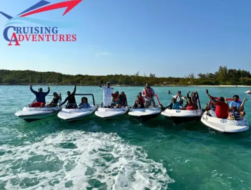 Speedboat riding Nassau Bahamas 5